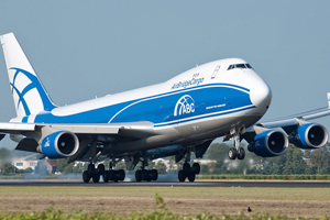 boeing-747-air-bridge